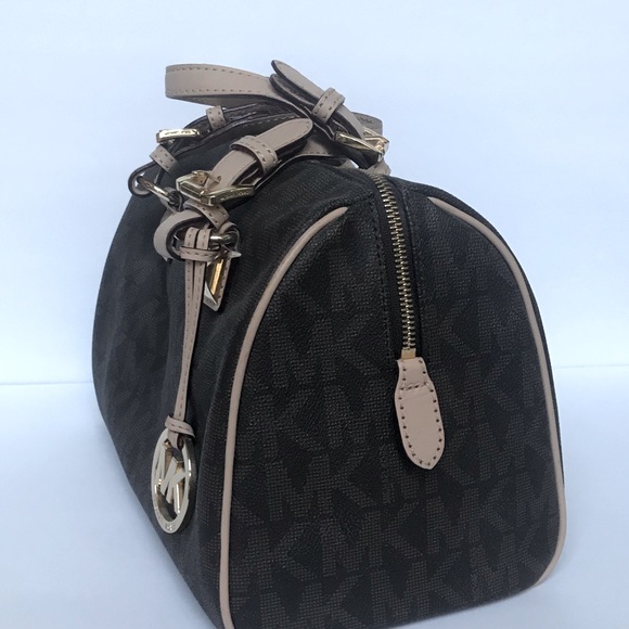 Michael Kors Handbag - Picture 4 of 5